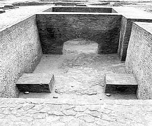 (Express News Photo)