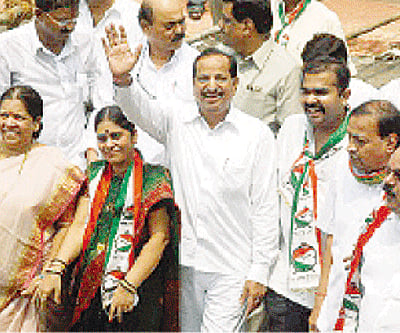 Missing the forest for Maharashtra’s family tree