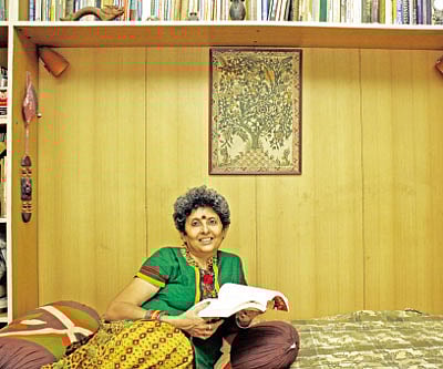 Making meaning of Sollywood