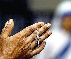 Participants of cultural programmes to mark Sanatana Dharma Vidyalaya Matriculation Higher Secondary School’s golden jubilee, Wednesday.