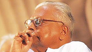 From 1996 onward, a new Achuthanandan emerged in Kerala politics. He set forth a fresh agenda—waging war against corruption, defending the fragile ecology of the Western Ghats, and fighting for women’s rights.