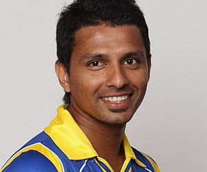Suraj Randiv of Sri Lanka during the Sri Lanka nets session at the Wankhede Stadium. (Getty Images)
