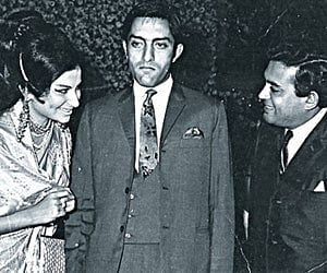 Actor Sanjeev Kumar (right) at the wedding of Mansur Ali Khan Pataudi and Sharmila Tagore in 1969