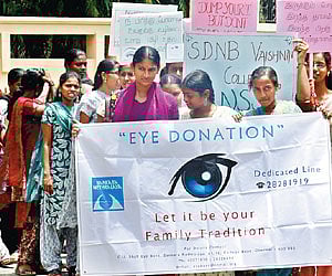 Student of SNDB Vaishnav college participate in eye donation awareness rally on Monday.