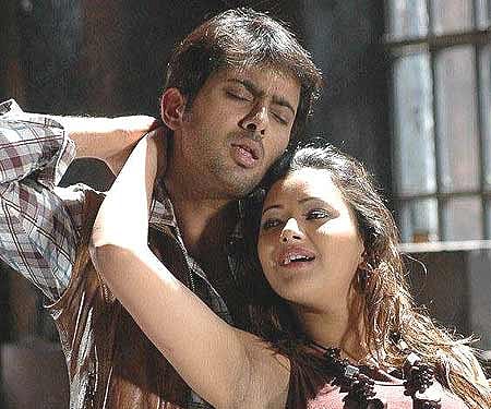 A still from 'Nuvvekkadunte Nenakkadunta' (Pic: Sampurn Pix).