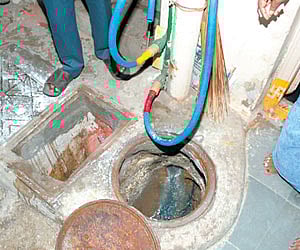 s Pit taps right next to sewer connections, a common sight in many localities, has been found to be among the main reasons for contamination.