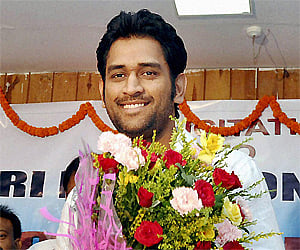 Teammates Harbhajan Singh, Ashish Nehra, RP Singh, Suresh Raina and Rohit Sharma were at the wedding.