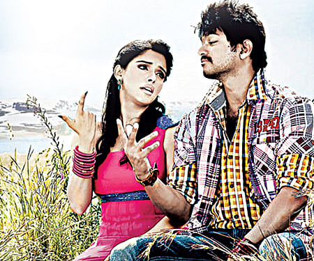 The Vijay-starrer Kavalan is a remake of Malayalam film Bodyguard. (Photo: EPS)