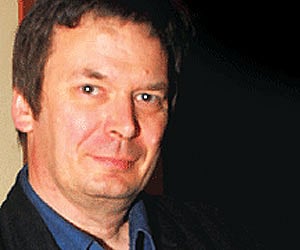 ‘I begin with a question that’s bothering me’