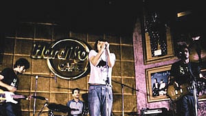 Hardly any rock, cafe