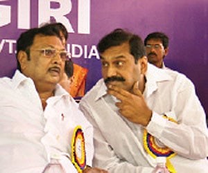 MINISTERIAL MELODY: Union Ministers M K Alagiri and D Napoleon at the inaugural function of the High Learning Centre at the CIPET, in Chennai, Sunday