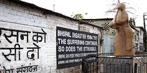 A memorial for the victims of Bhopal Gas Tragedy (Pic: Wikimedia Commons)