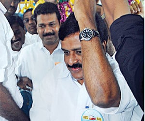 Deepak Dev, wife Smitha, daughters Devika and Pallavi with their pet