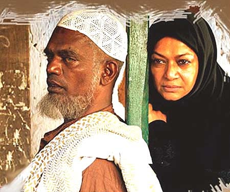 The poster of 'Adaminte Makan Abu' starring Salim Kumar and Zareena Wahab.