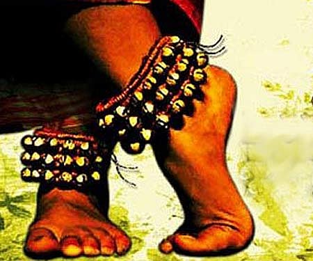 The poster of 'Pachai Engira Kaathu'.