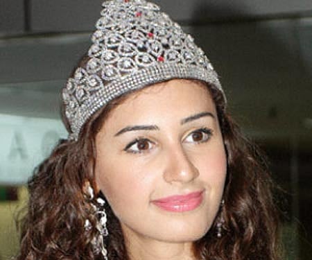 Pantaloons Femina Miss India Earth 2011 Hasleen Kaur.