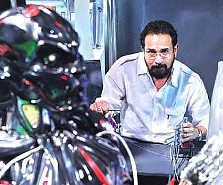 Sabu Cyril on the sets of 'Enthiran' (Pic: ENS).