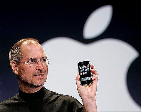Steve Jobs, man behind iPad and iPhone, dead