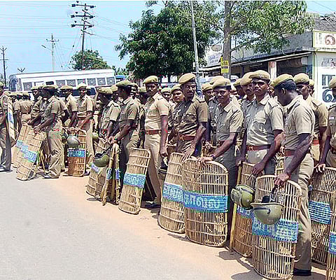 Meanwhile, more than 100 anti-Koodankulam plant protesters were detained overnight in Tamil Nadu. EPS