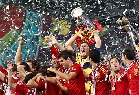 Spain crushes Italy 4-0 in Euro 2012 final
