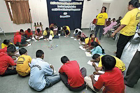Lankan teachers' day with destitute kids