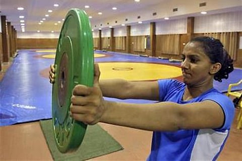 Grappler Geeta bows out meekly at London Olympics