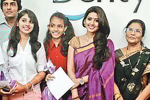 Sneha awards Denty’s Best Smile winners