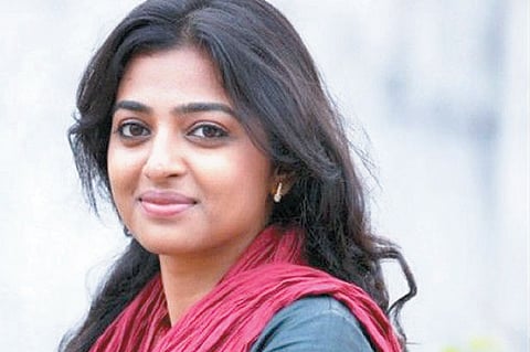 Anurag Kashyap Furious Over Radhika Apte's Nude Video Leak