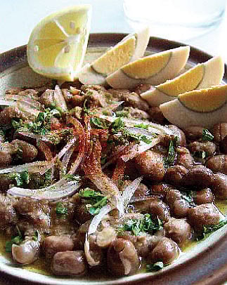 A breakfast must so full of beans