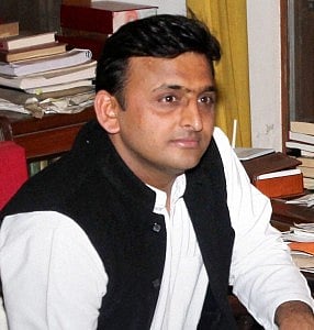 Akhilesh warns legal action against students selling laptops