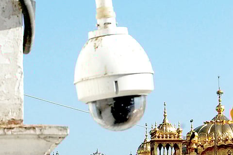 CCTV cameras freeze thief action at the Golden Temple premises