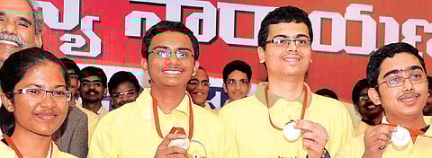 Andhra students reap rich haul of IIT ranks