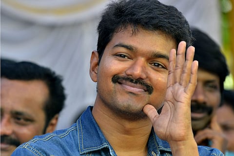 On birthday, Vijay interacts with fans on Twitter