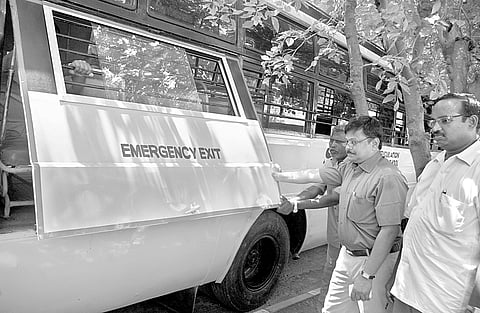 Over 100 school buses fail to meet RTO standards