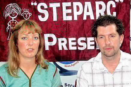 Talking threads create magic