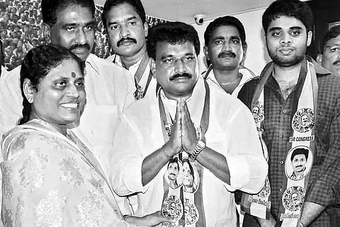 Congress won't get royalty for Rayala-Telangana: Jagan's mom