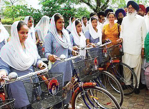 Badal refuses UPA funds for photo on ambulances  