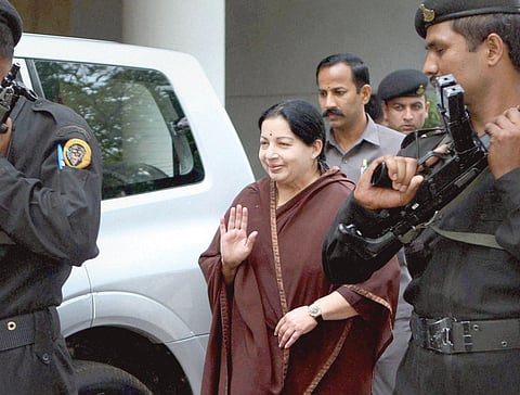 Jayalalithaa vows to bring Tamil pride home