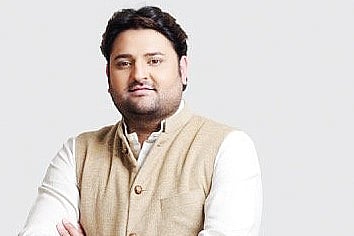 Rich, Poor, Old and Young Try Their Luck in Maharashtra