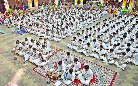 Bhajans, Vrathams Mark Satya Sai Birth Anniv in City