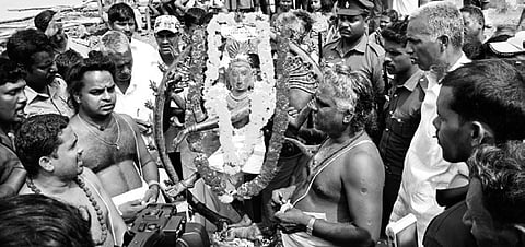 Natarajar Graces Consecration