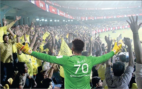 12th Man Awes Blasters