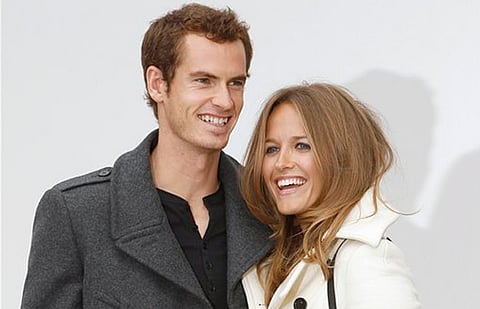 Murray Shuns A-List Celebrities for Wedding Day