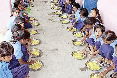 Centre Fumes as Slothful States Sit on Welfare Schemes and Measures