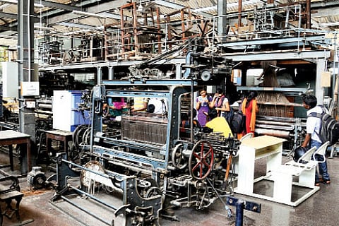 Textile Lab Caught in Time Warp