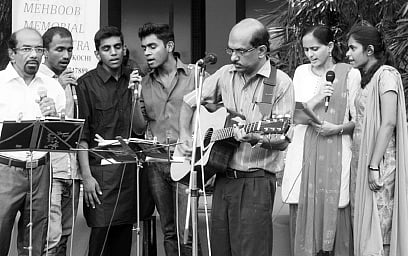 Berny-Ignatius Give Patients a Musical Treat