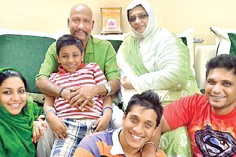 Stumped by Destiny, Hyder Conquers Challenges With a Smile