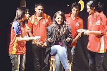 Spect-Actors Break the Wall