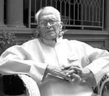 Man Who Walked with History for 100 Years