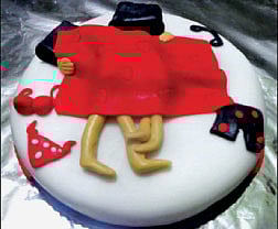 Baking for bachelorette parties is now a naughty business